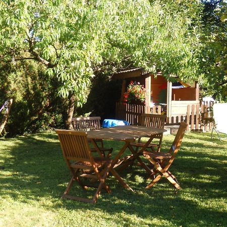 Au Coeur Des Alpes Acomodação com café da manhã Marignier Exterior foto